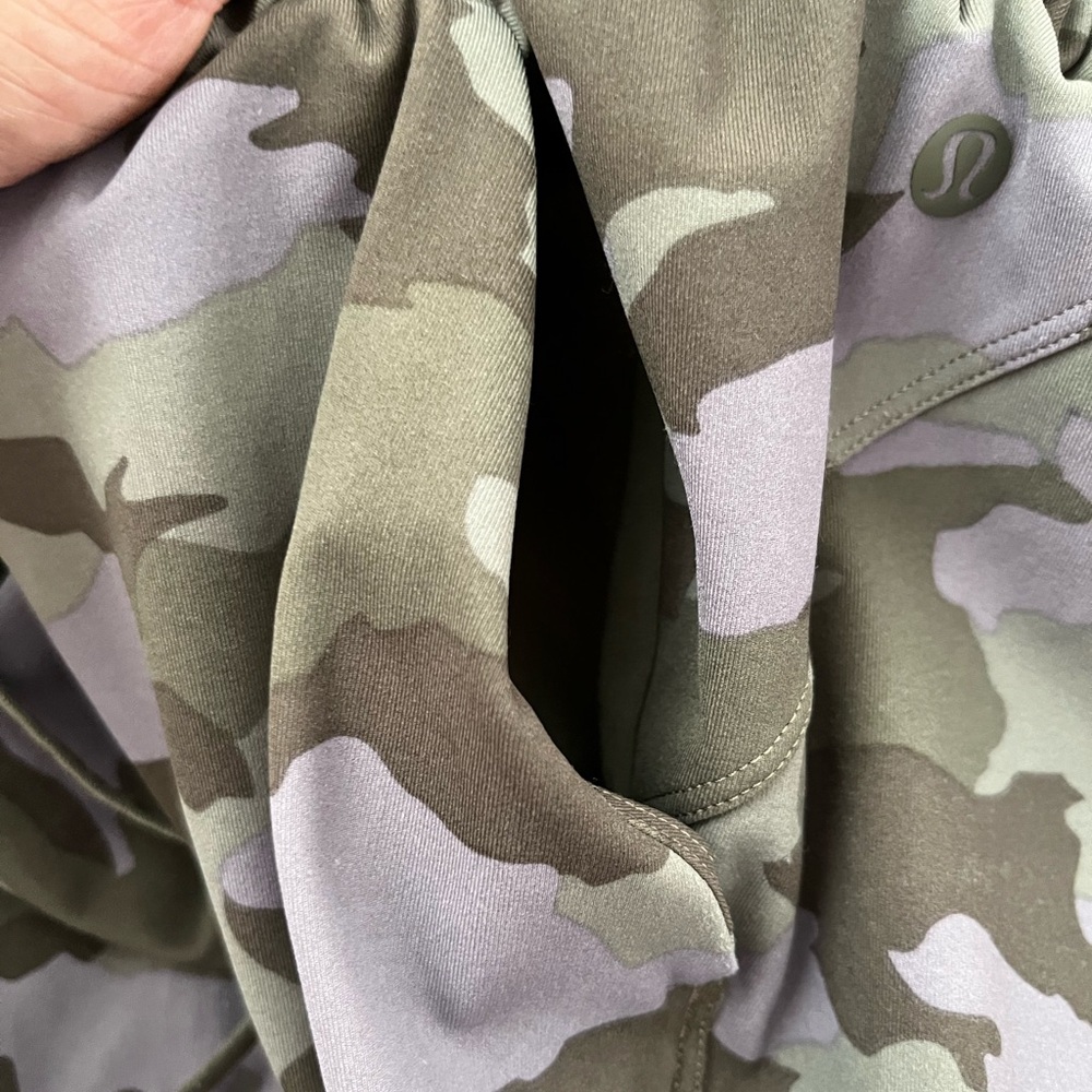 Lululemon camo pants - Picture 5 of 9